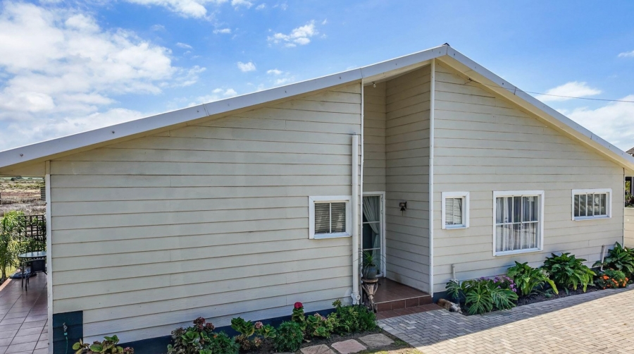 3 Bedroom Property for Sale in Riverside Western Cape